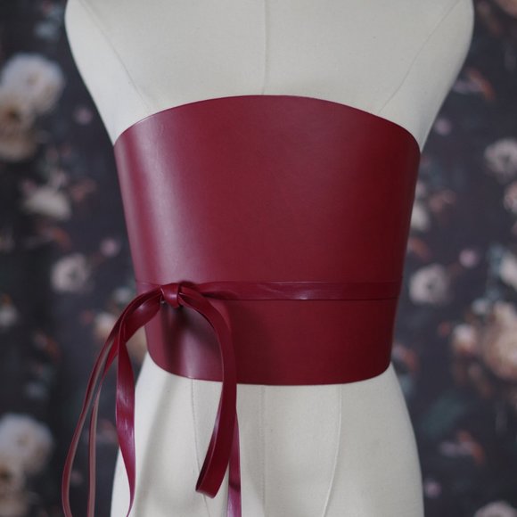 Dehanche Inspired Italian Vachetta Leather Corset Belt with Tie Straps in Red - Picture 9 of 16